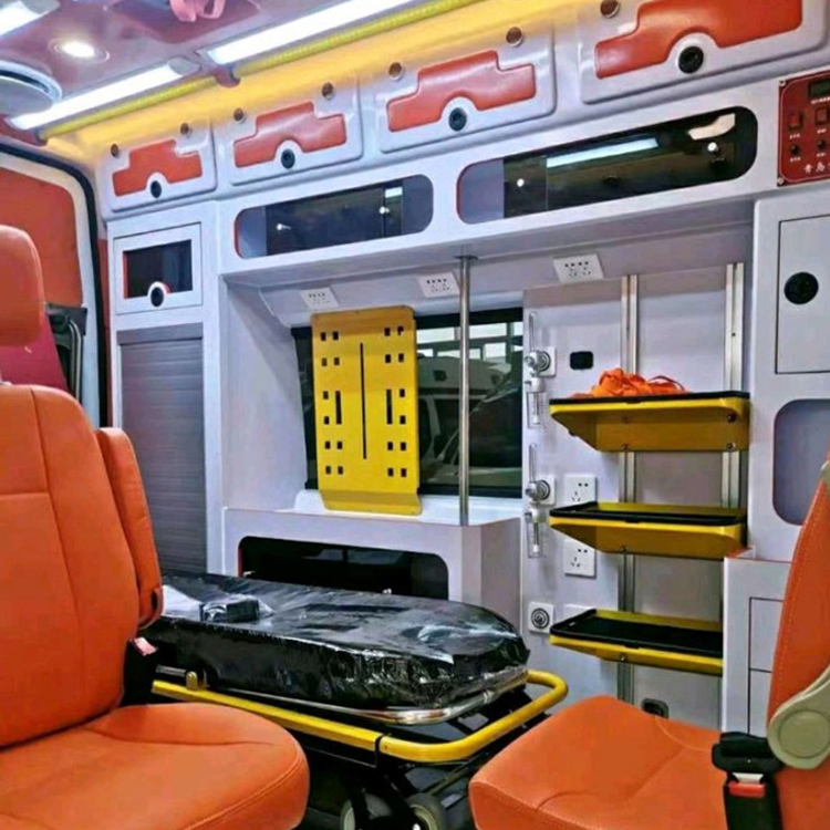 五原长途救护车护送病人租赁价格